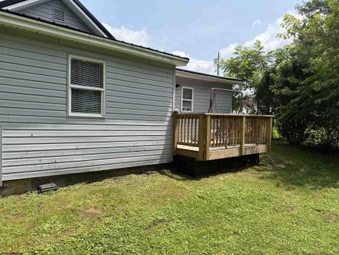 121 Hoff Street Belington WV 26250