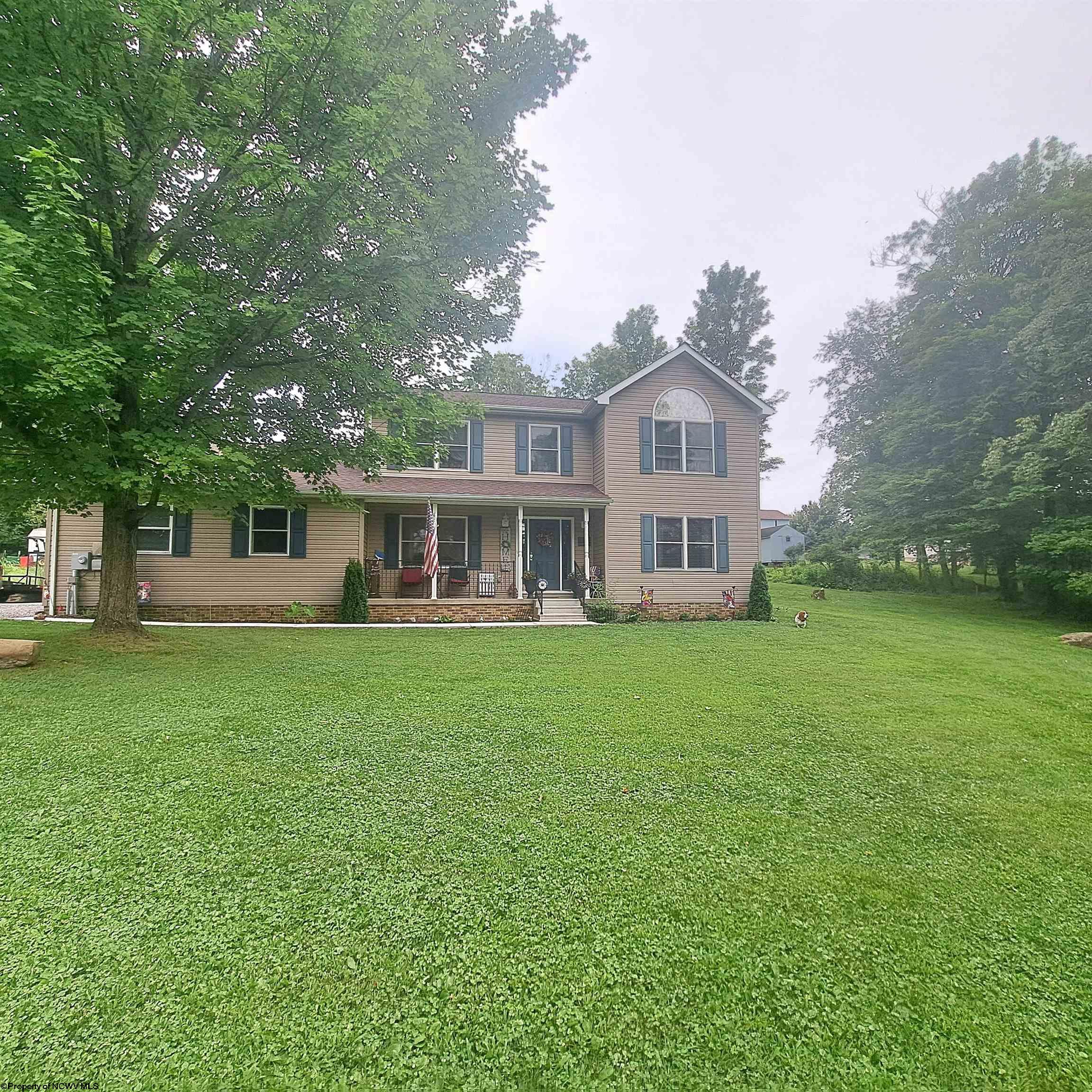 250 Deerfield Circle Kingwood WV 26537