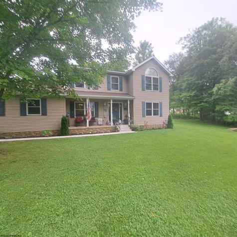 250 Deerfield Circle Kingwood WV 26537