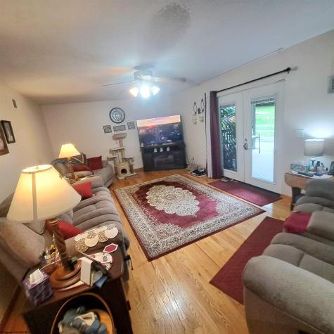250 Deerfield Circle Kingwood WV 26537