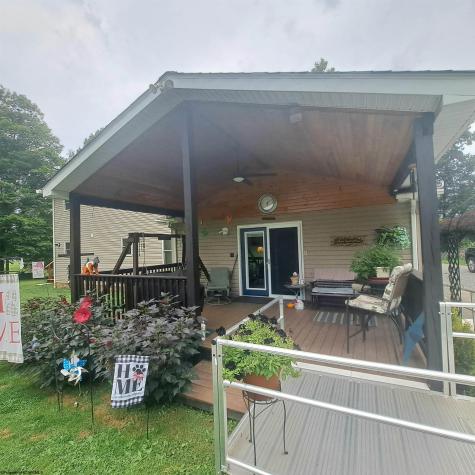 250 Deerfield Circle Kingwood WV 26537