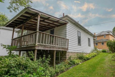 977 Washburn Street Clarksburg WV 26301