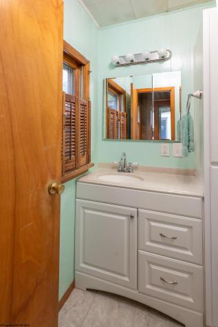 977 Washburn Street Clarksburg WV 26301