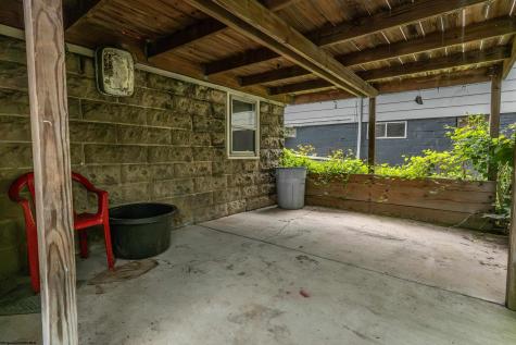 977 Washburn Street Clarksburg WV 26301