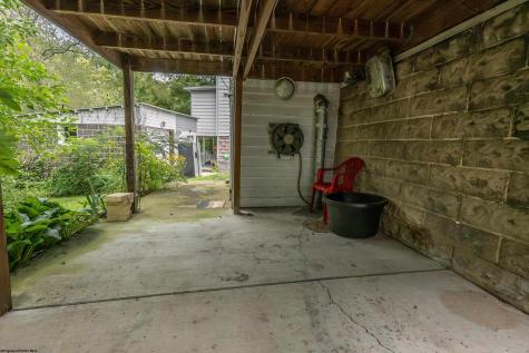 977 Washburn Street Clarksburg WV 26301