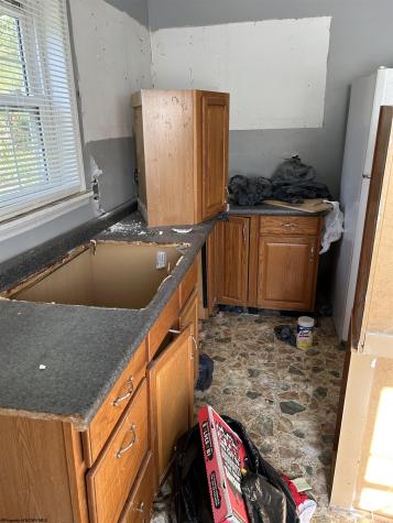 2589 Philippi Pike Anmoore WV 26323