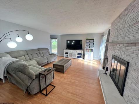 129 Bakers Drive Morgantown WV 26505