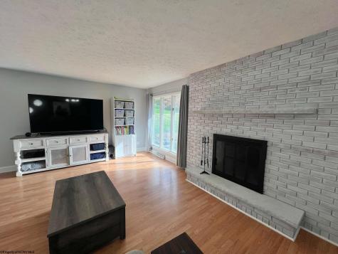 129 Bakers Drive Morgantown WV 26505