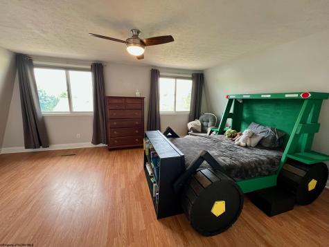 129 Bakers Drive Morgantown WV 26505