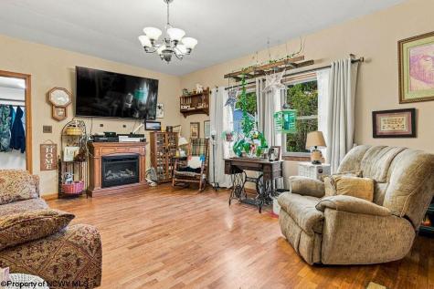 241 Maken Road Salem WV 26426