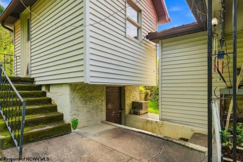 241 Maken Road Salem WV 26426