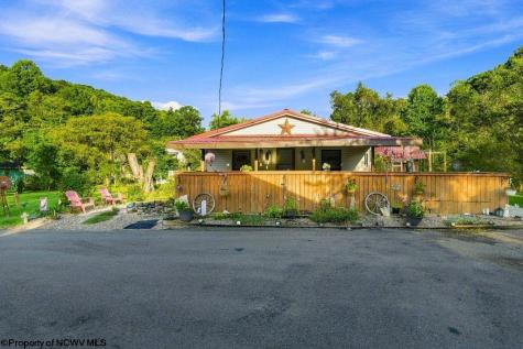 241 Maken Road Salem WV 26426