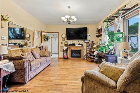 241 Maken Road Salem WV 26426