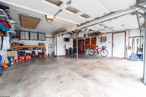 20 Meadow Brooke Drive Morgantown WV 26508