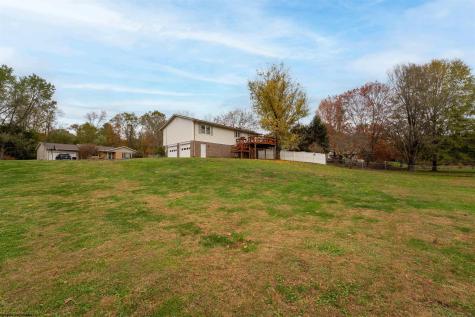 20 Meadow Brooke Drive Morgantown WV 26508