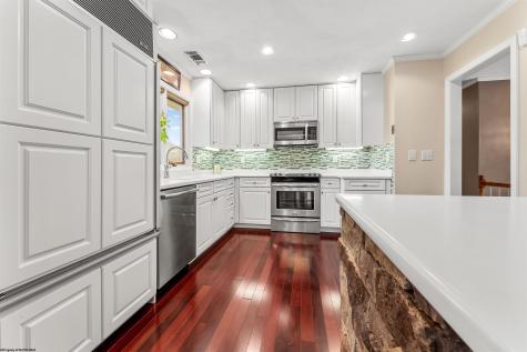 20 Meadow Brooke Drive Morgantown WV 26508