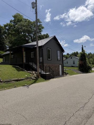 357 Satterfield Street Fairmont WV 26554