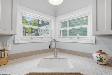 257 Morris Street Morgantown WV 26501