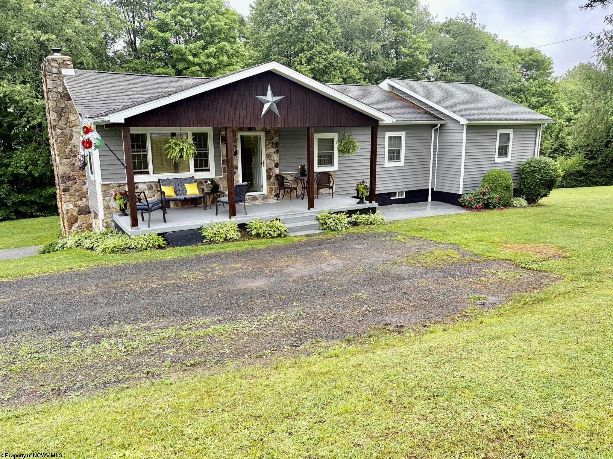 6786 Lantz Ridge Rd Avenue Aurora WV 26705