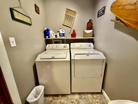 6786 Lantz Ridge Rd Avenue Aurora WV 26705