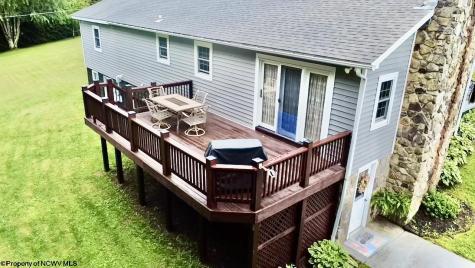 6786 Lantz Ridge Rd Avenue Aurora WV 26705
