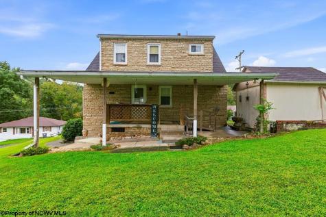 406 Thomas Avenue Nutter Fort WV 26301