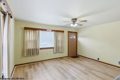 406 Thomas Avenue Nutter Fort WV 26301