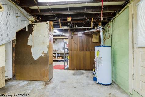 406 Thomas Avenue Nutter Fort WV 26301