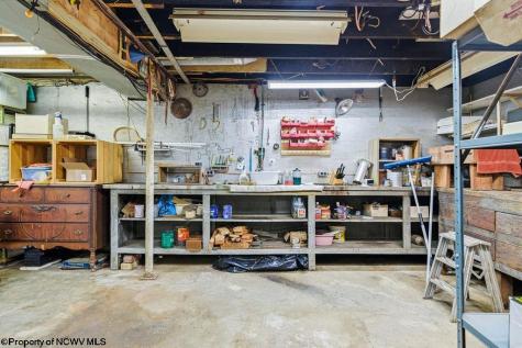 406 Thomas Avenue Nutter Fort WV 26301