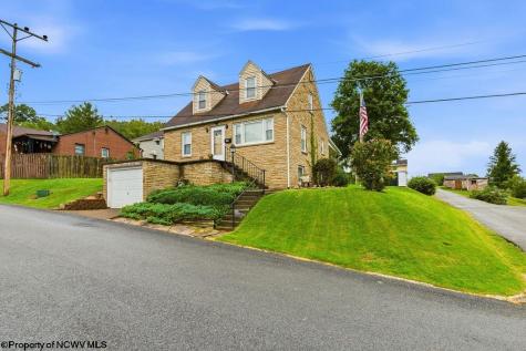 406 Thomas Avenue Nutter Fort WV 26301