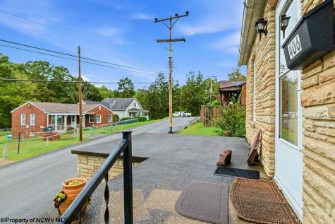 406 Thomas Avenue Nutter Fort WV 26301