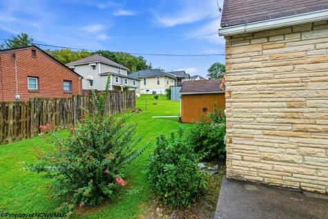 406 Thomas Avenue Nutter Fort WV 26301