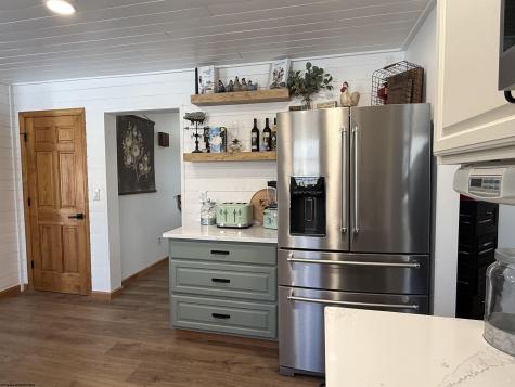 280 Deerfield Circle Kingwood WV 26537