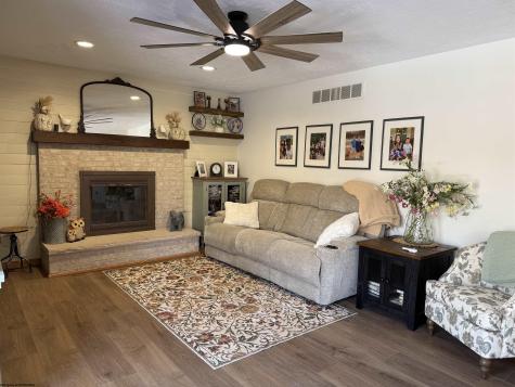 280 Deerfield Circle Kingwood WV 26537