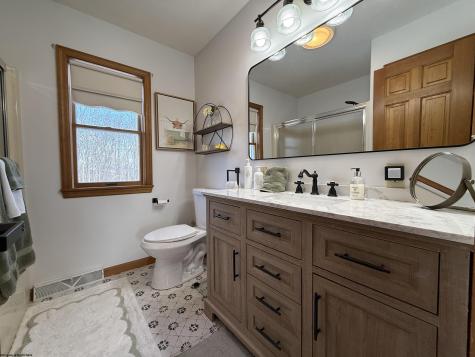 280 Deerfield Circle Kingwood WV 26537