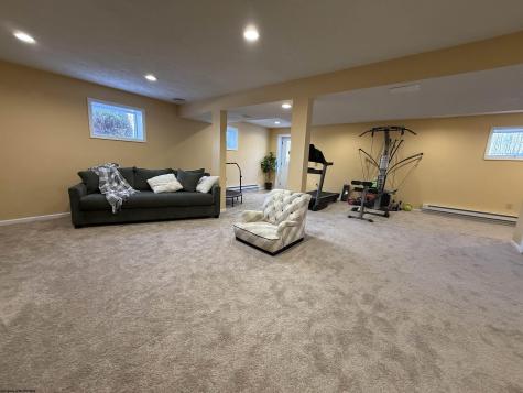 280 Deerfield Circle Kingwood WV 26537