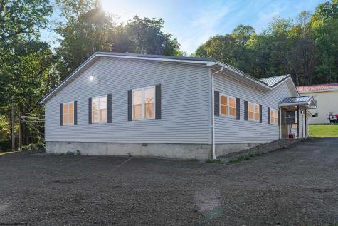 427 Morgantown Street Kingwood WV 26537