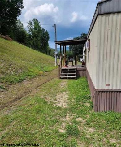 7 Sanders Lane Beverly WV 26253