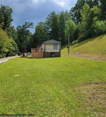 7 Sanders Lane Beverly WV 26253