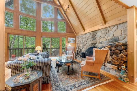 332 Daisy Drive Terra Alta WV 26764