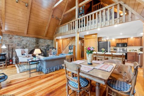 332 Daisy Drive Terra Alta WV 26764