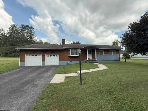 39 Barron Avenue Elkins WV 26241