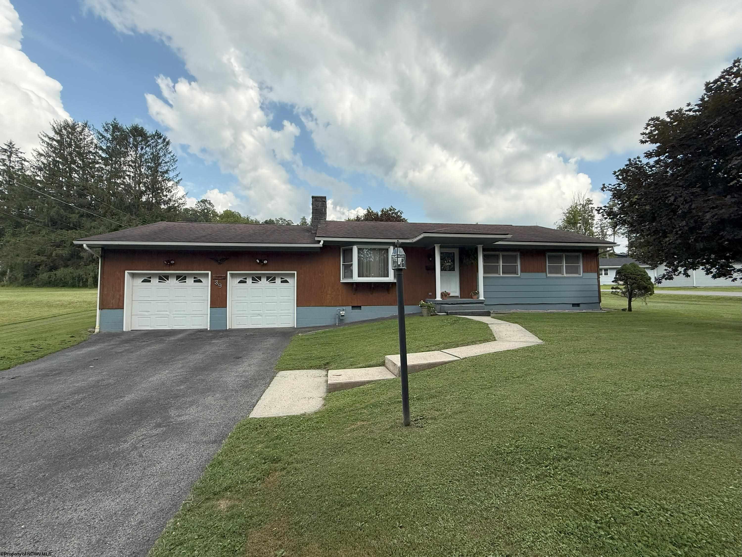 39 Barron Avenue Elkins WV 26241