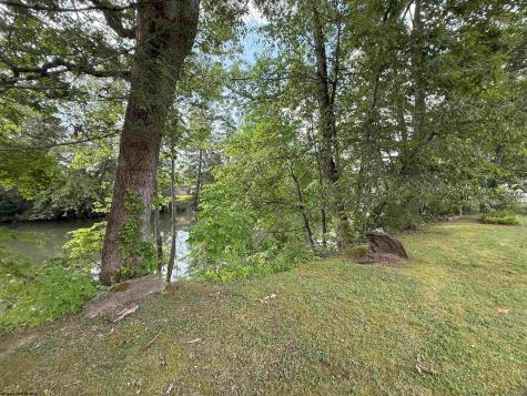 39 Barron Avenue Elkins WV 26241