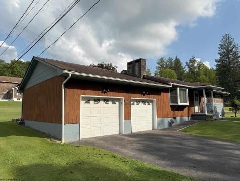39 Barron Avenue Elkins WV 26241