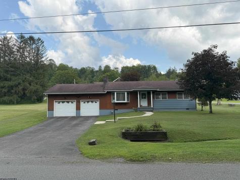 39 Barron Avenue Elkins WV 26241