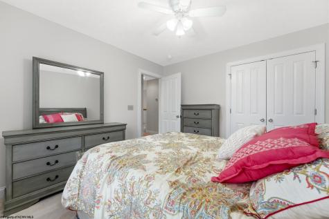 206 Van Tassel Court Morgantown WV 26508