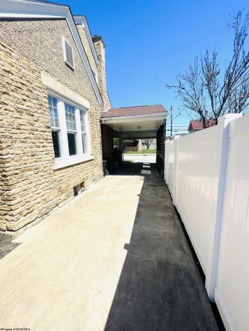 603 Pike Street Barrackville WV 26559