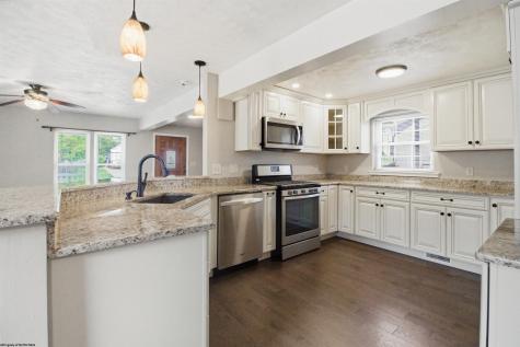 411 Oakdale Avenue Bridgeport WV 26301