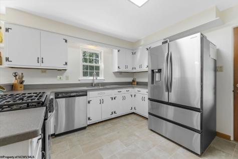 512 Laurel Drive Fairmont WV 26554